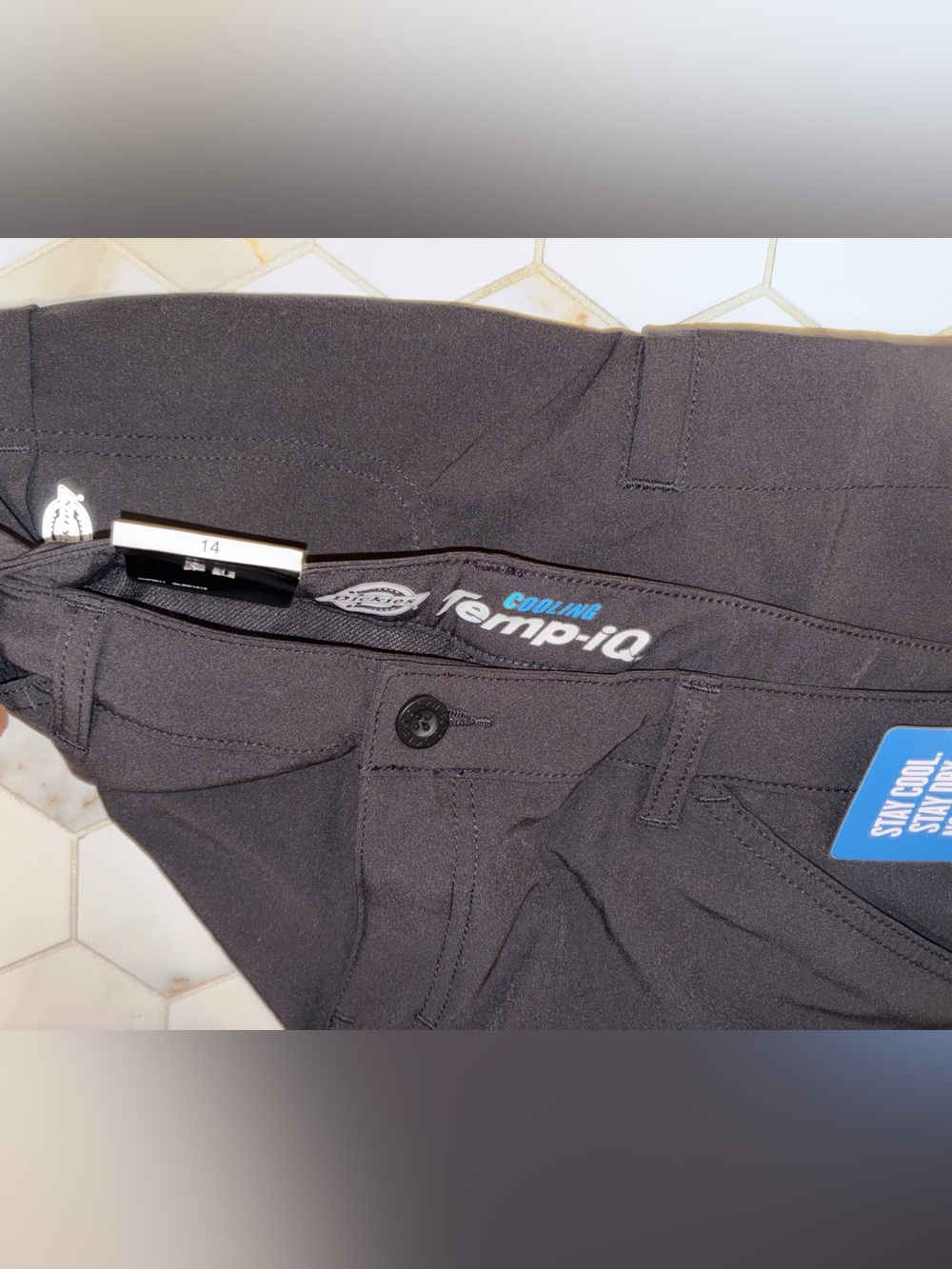 Dickies women’s black Temp-iQ Relaxed work Shorts 14 new with tags! Stretchy